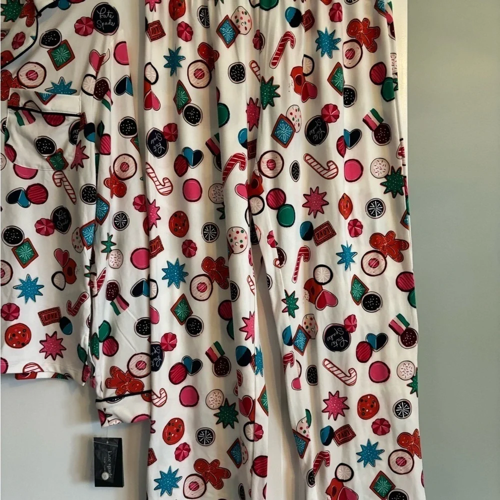 NWT women’s Kate Spade 2-piece Christmas holiday soft button up pajamas small